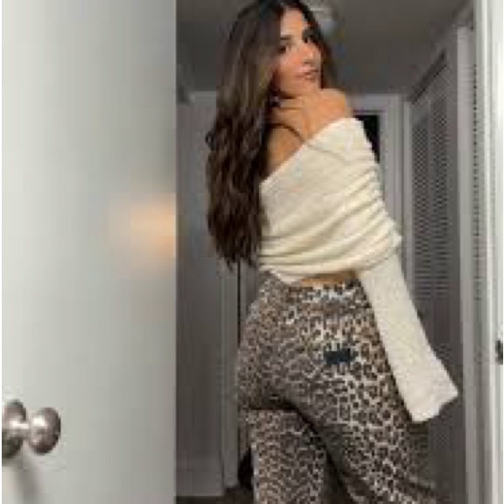 Wide leg leopard print jeans - Picture 4 of 5